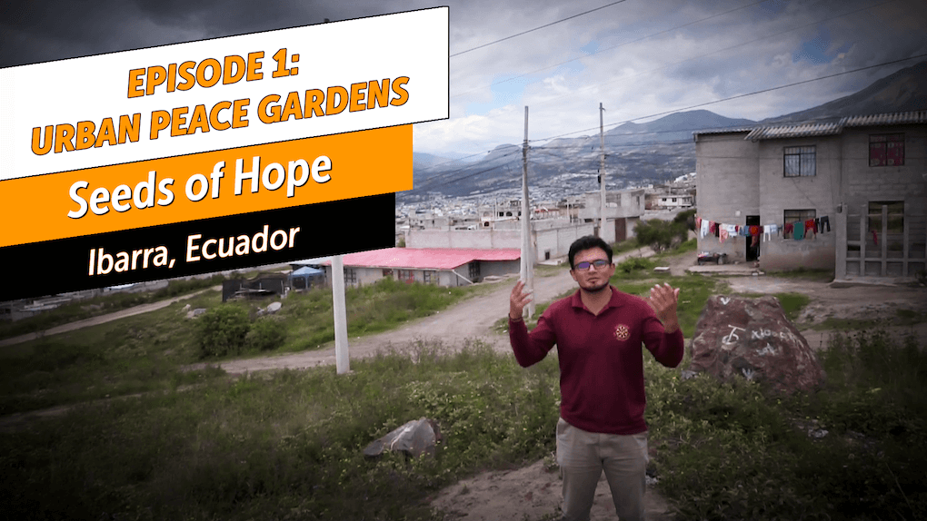 O líder do Líder dos Bloods, Christopher Robles, em um Jardim Urbano da Paz em Ibarra, Equador