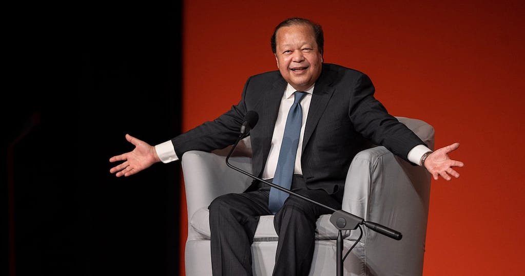 Prem Rawat spoke about the Peace Education Program and how to feel the joy of being alive.