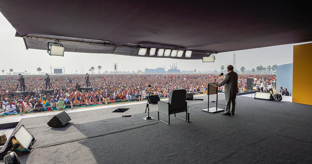 Prem Rawat achieved an attendance world record when 375,603 people came to see him speak in Gaya, India.