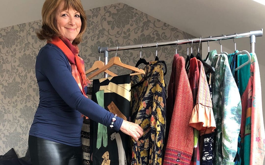 Mercadillo de ropa en Escocia a beneficio de la Fundación Prem Rawat