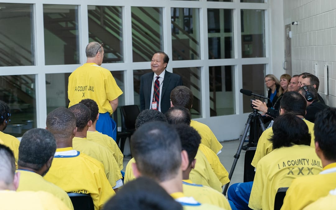 Prem Rawat Speaks to U.S. Inmates in Peace Education Program