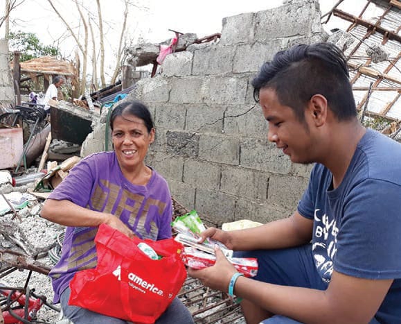 La Fundación Prem Rawat contribuye con 40 mil dólares en ayudas a las víctimas de Indonesia