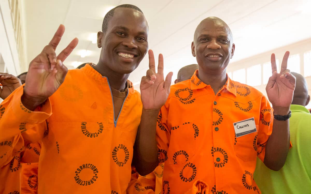 Teilnehmer des Friedenserziehungsprogramms in der Justizvollzugsanstalt Zonderwater, Südafrika 