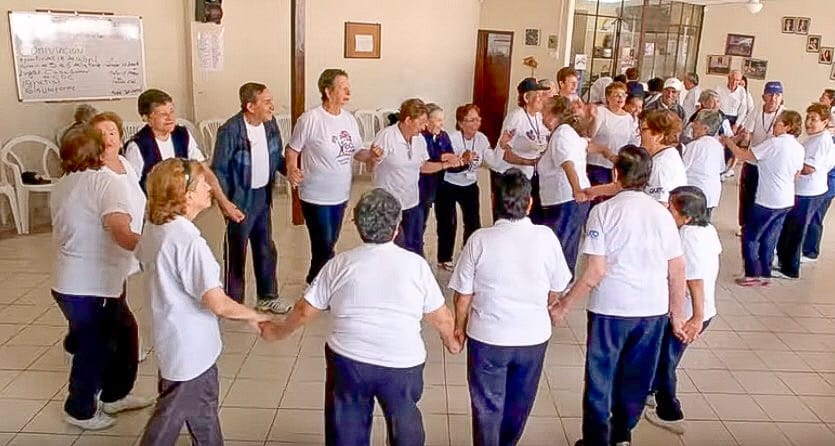 Le Programme d’éducation pour la paix pour les seniors en Équateur