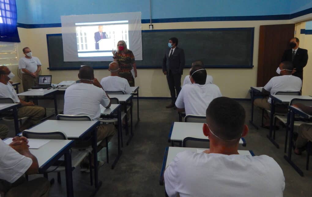 A Administração Penitenciária de São Paulo, Brasil, destacou o Programa de Educação para a Paz em uma reportagem