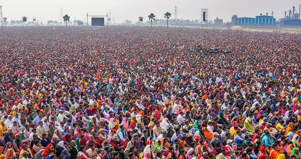 Prem Rawat achieved an attendance world record when 375,603 people came to see him speak in Gaya, India.