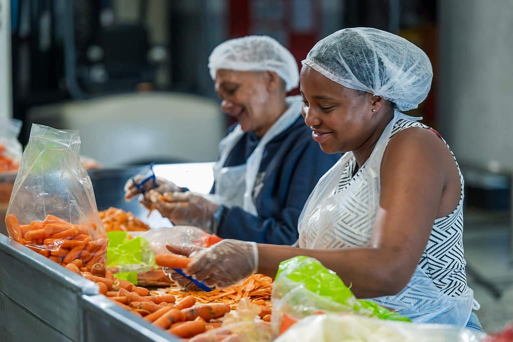 Prem Rawat Expands Food for People Program to South Africa - TPRF.org
