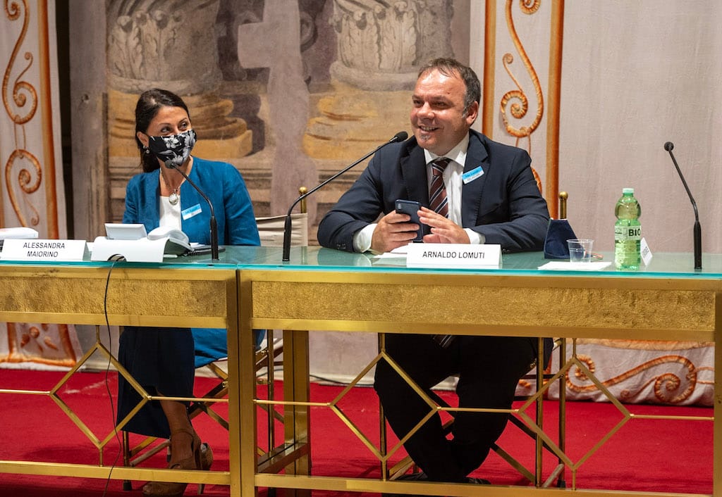 Italian Senate Prem Rawat 2 Senator Arnaldo Lomuti supports bringing the Peace Education Program to Italian correctional facilities