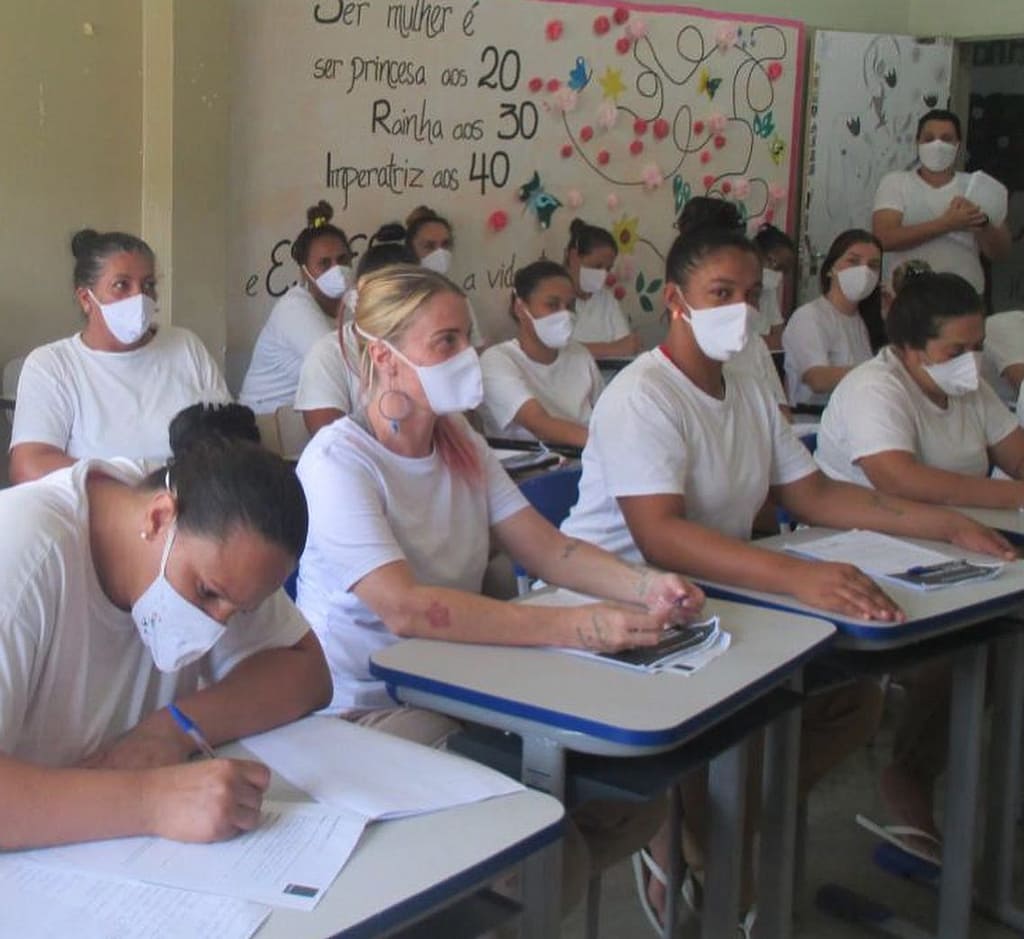 Des détenus participent au Programme d’éducation pour la paix dans l’État de São Paulo (Brésil)