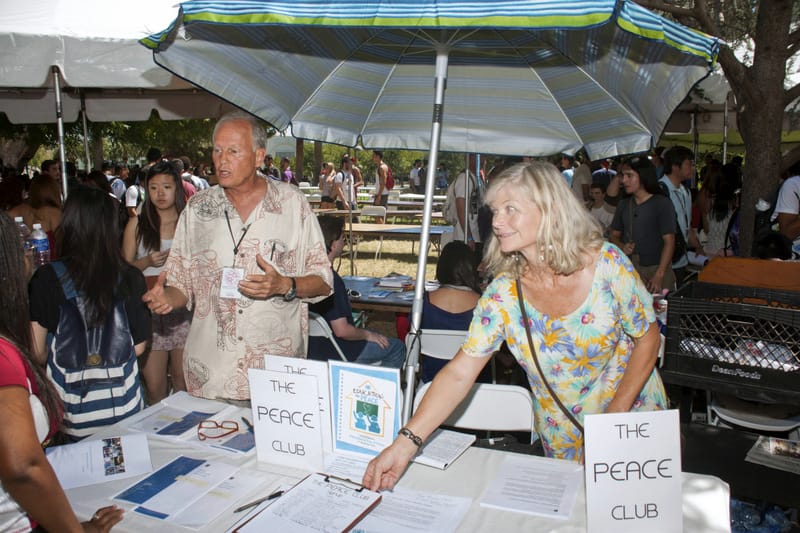 PEACE CLUB BOOTH