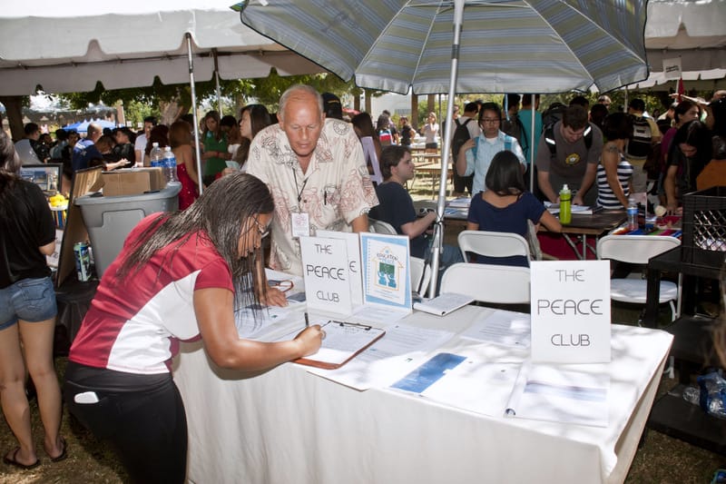 Student Signs Up for More Information